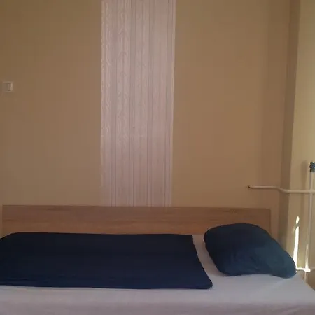 بيت ضيافة Horvath Apartmanhaz Kaposvár